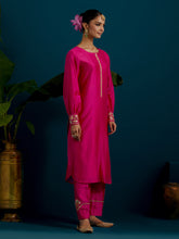 Fuchsia round hem kurta with back motif and pant set