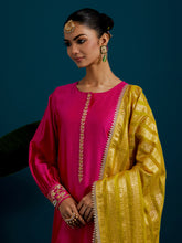 Lime green striped supatta