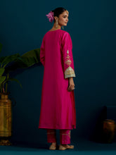 Fuchsia paisley yoke kurta and pant set