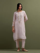 Pink Mul Chanderi high low Kurta,pant and dupatta set