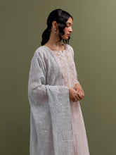 Pink Mul Chanderi high low Kurta,pant and dupatta set