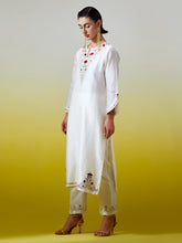 Notched neck kurta with pant