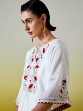 Kaftan style kurta with pant
