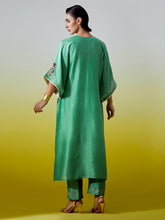 Kaftan style kurta with pant