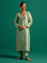 Green V neck hand embroidered silk chanderi kurta set  with light pink chanderi dupatta