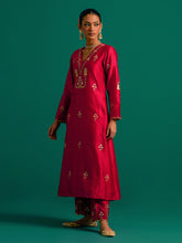 Red V neck kurta