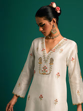 Off White V neck  hand embroidered silk chanderi kurta set with green chanderi dupatta