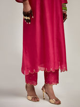 Embroidered  kurta with scalloped hem and pant