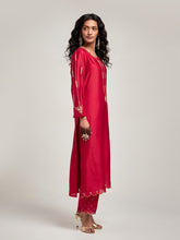 Embroidered  kurta with scalloped hem and pant