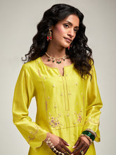 Embroidered yoke kurta