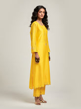 Embroidered  kurta with scalloped hem and pant