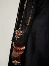 Embroidered  kurta with scalloped hem and pant