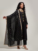Zari motifs dupatta with lace