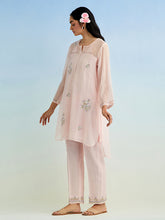 Pink high low round hem kurta with pant