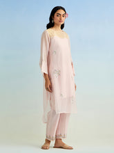 Pink golden striped patch kurta with pant and dupatta