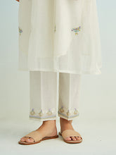 Ivory gather kurta with pant and dupatta