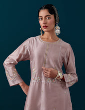 All over motifs yoke kurta