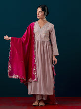 Scalloped embroidered dupatta