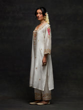 Off white embroidered yoke kurta