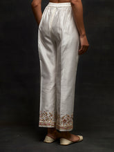 Off White embroidered placket kurta set