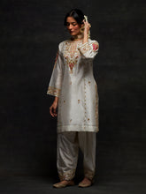 Off White embroidered short kurta