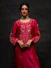 Fuchsia embroidered placket kurta set