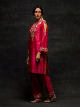 Fuchsia embroidered short kurta