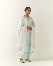 Light Pink  scalloped dupatta with hand embroidered floral motifs