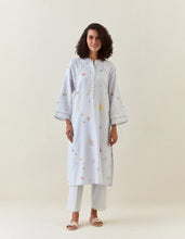 Lavender botanical print cotton linen kurta with net placket