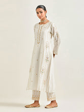 Off white  hand embroidered kurta set