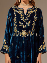 Blue velvet kurta with hand embroidery