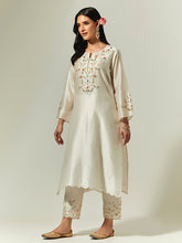 Off White  Silk Chanderi hand embroidered kurta