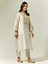 Off White  Silk Chanderi hand embroidered kurta