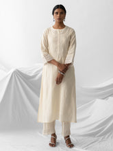 Ivory dobby kurta with plackett