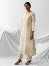Ivory dobby kurta with plackett