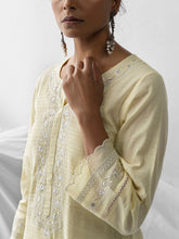 Pastel yellow dobby kurta with plackett