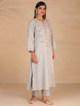 Grey hand embroidered chanderi kurta