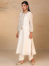Off White hand embroidered silk chanderi kurta