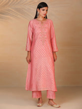 Pink chanderi embroidered panel kurta
