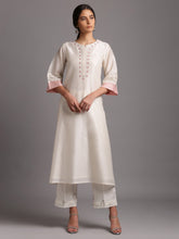 Offwhite silk chanderi kurta with embroidery