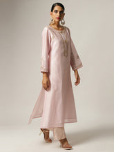 Pink silk chanderi kurta with embroidery