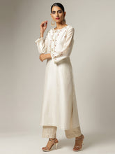 Off white silk chanderi kurta with embroidery