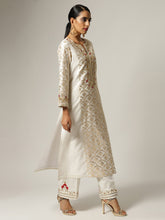 Off white Silk chanderi kurta with hand embroidery
