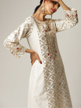 Off white Silk chanderi kurta with hand embroidery