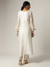 Off white Silk chanderi kurta with hand embroidery