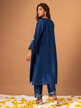 Blue  Silk chanderi kurta with scalloped hem