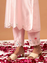 Pink  Silk chanderi kurta with scalloped hem