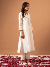 Off White  Silk chanderi kurta with scallop sleeves