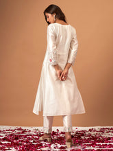 Off White  Silk chanderi kurta with scallop sleeves