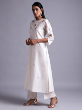 Off white silk chanderi kurta with  embroidery